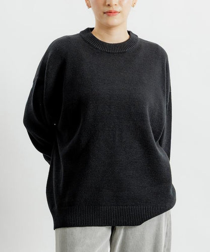 寬鬆版型 易打理 可水洗 圓領針織衫