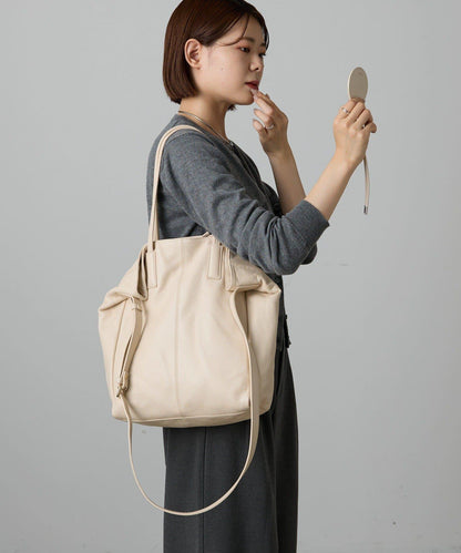 帶鏡子皮革掛飾