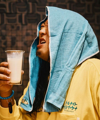 聯名 KANNAIGI × サウナ田ヒロユキ 長袖加絨館內服套裝 含束口揹包