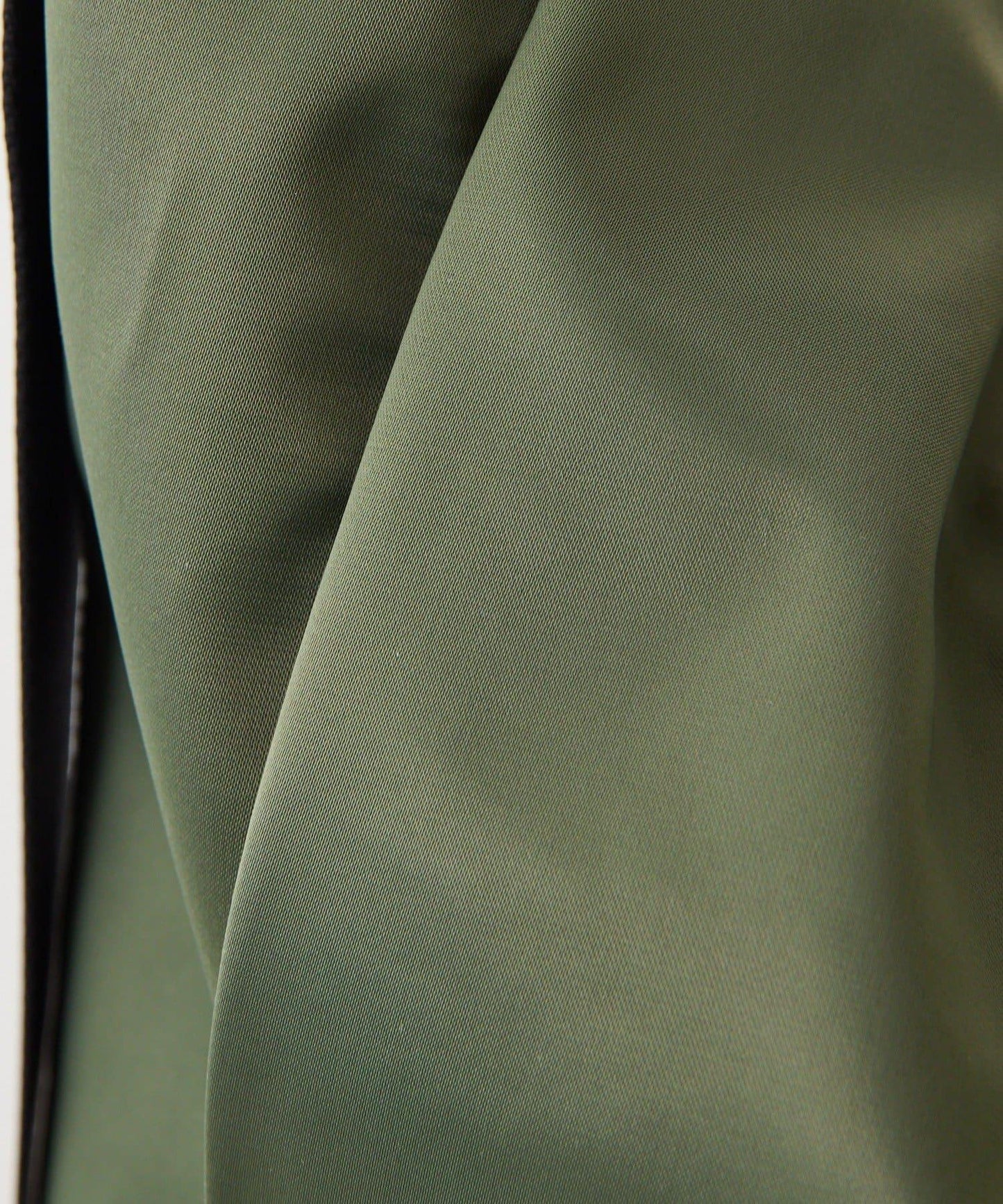 防潑水A4斜挎包