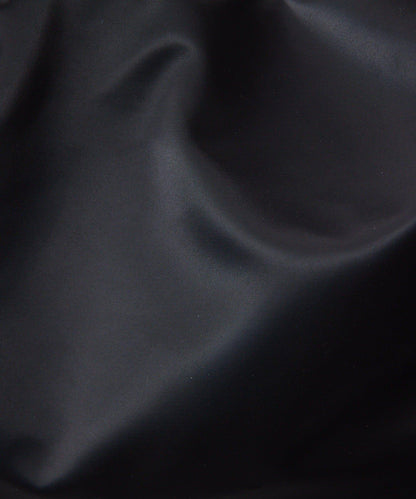 防潑水A4斜挎包