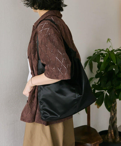 防潑水A4斜挎包