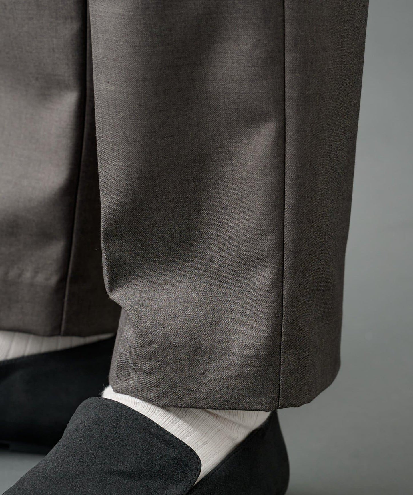 【AW/可搭配套裝】羊毛混紡錐形褲