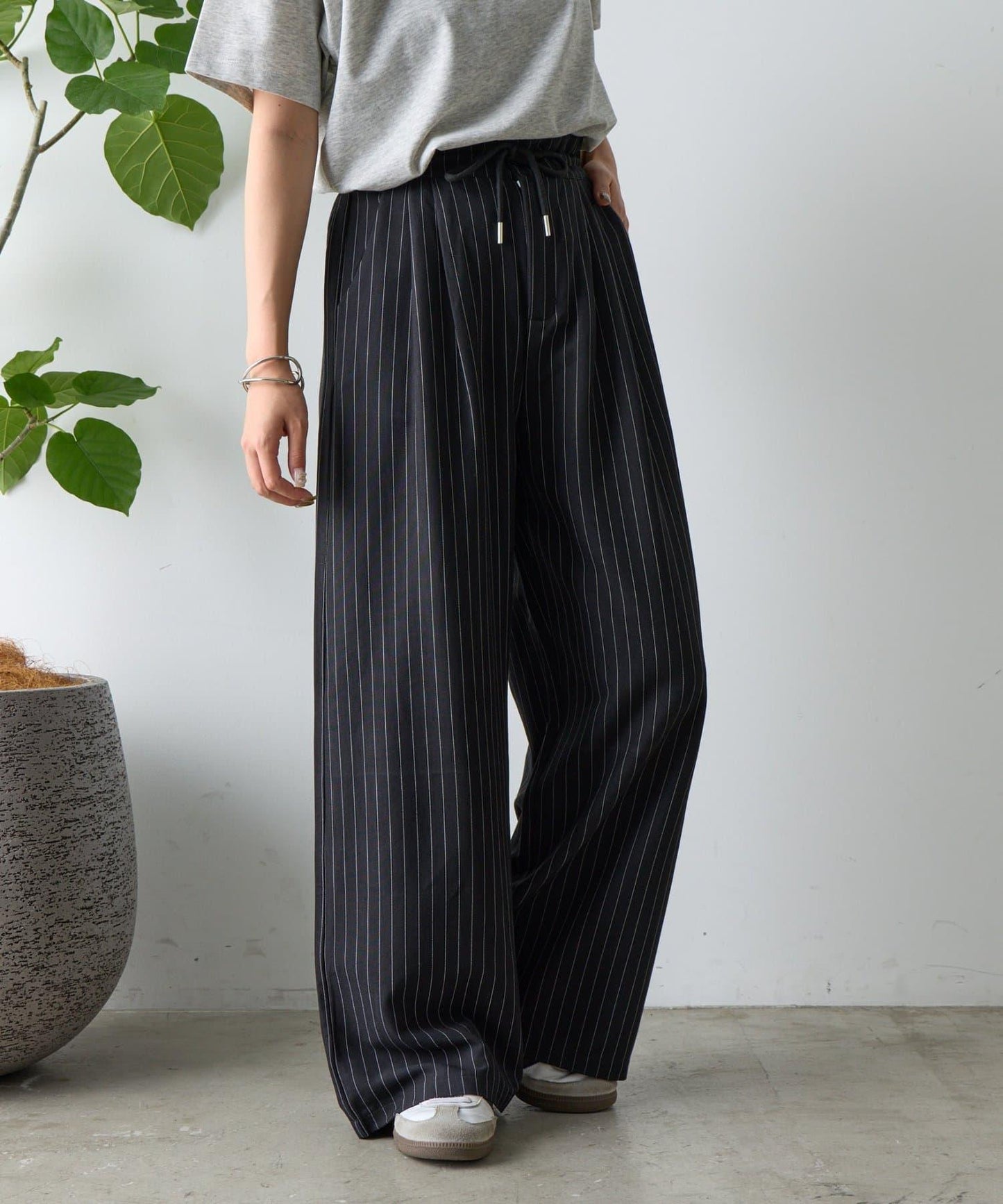 【AW】細條紋休閒褲