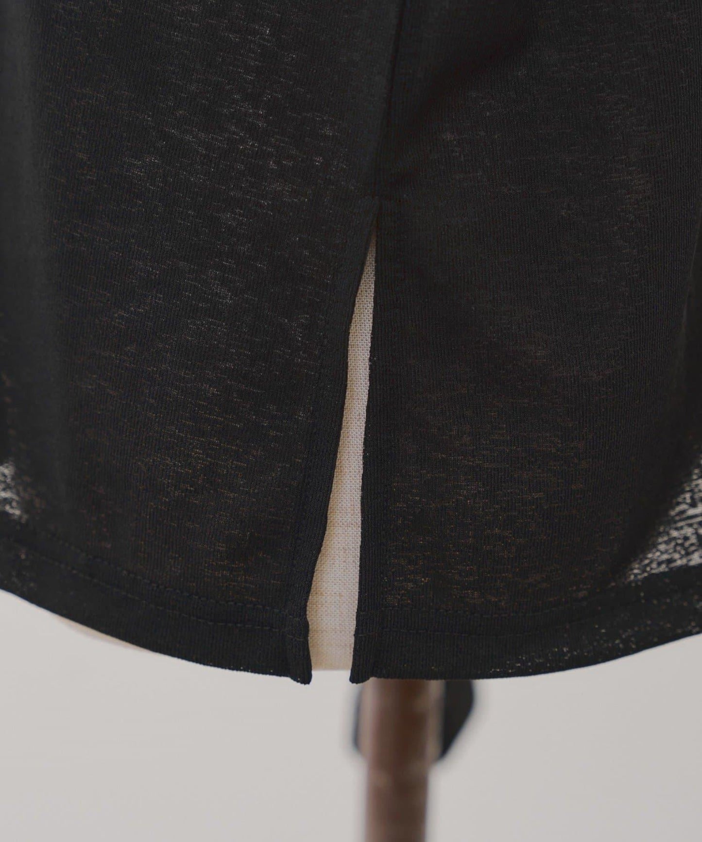 也適合疊穿！透視長袖T恤