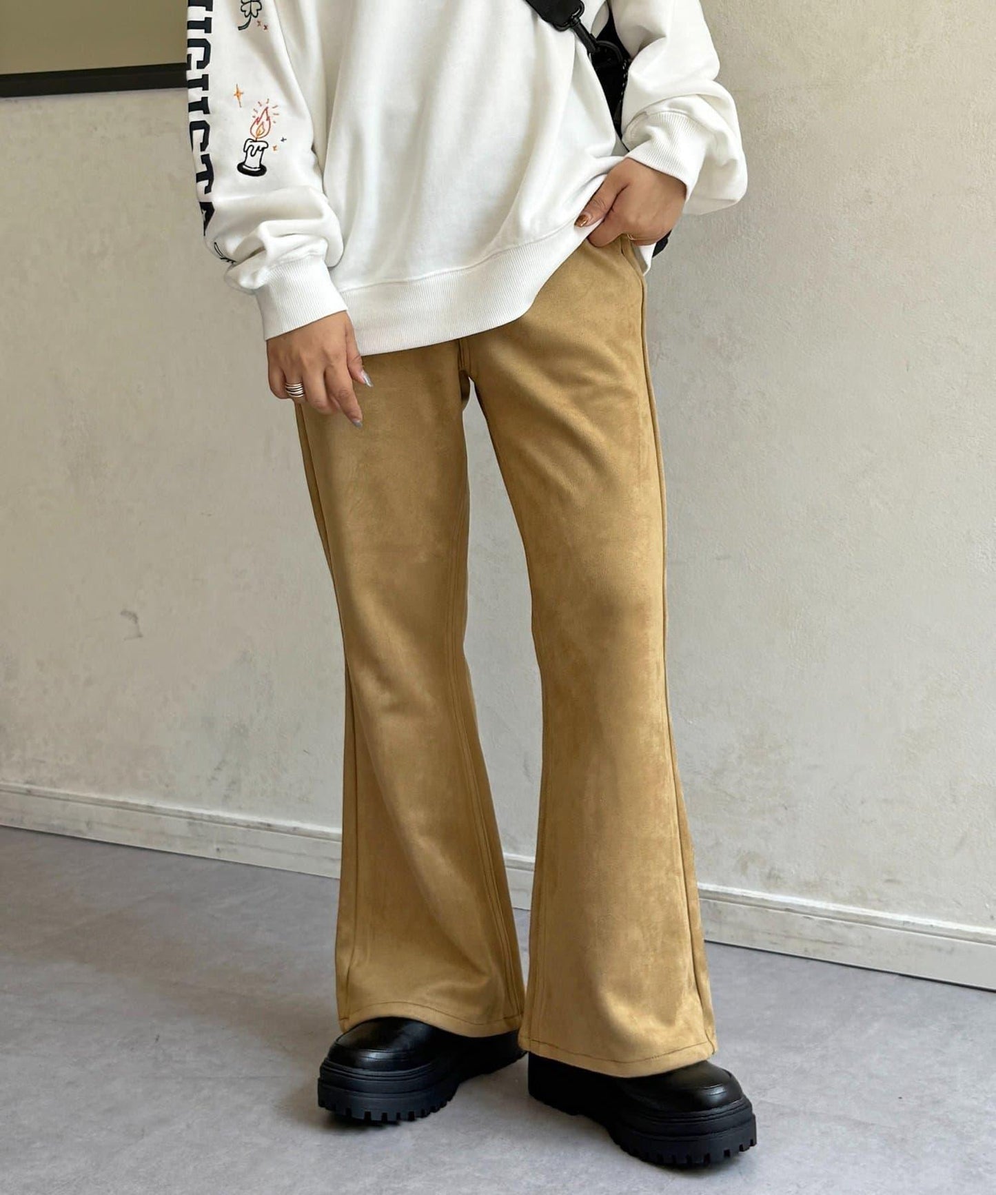 【PIPI監修】仿麂皮喇叭褲