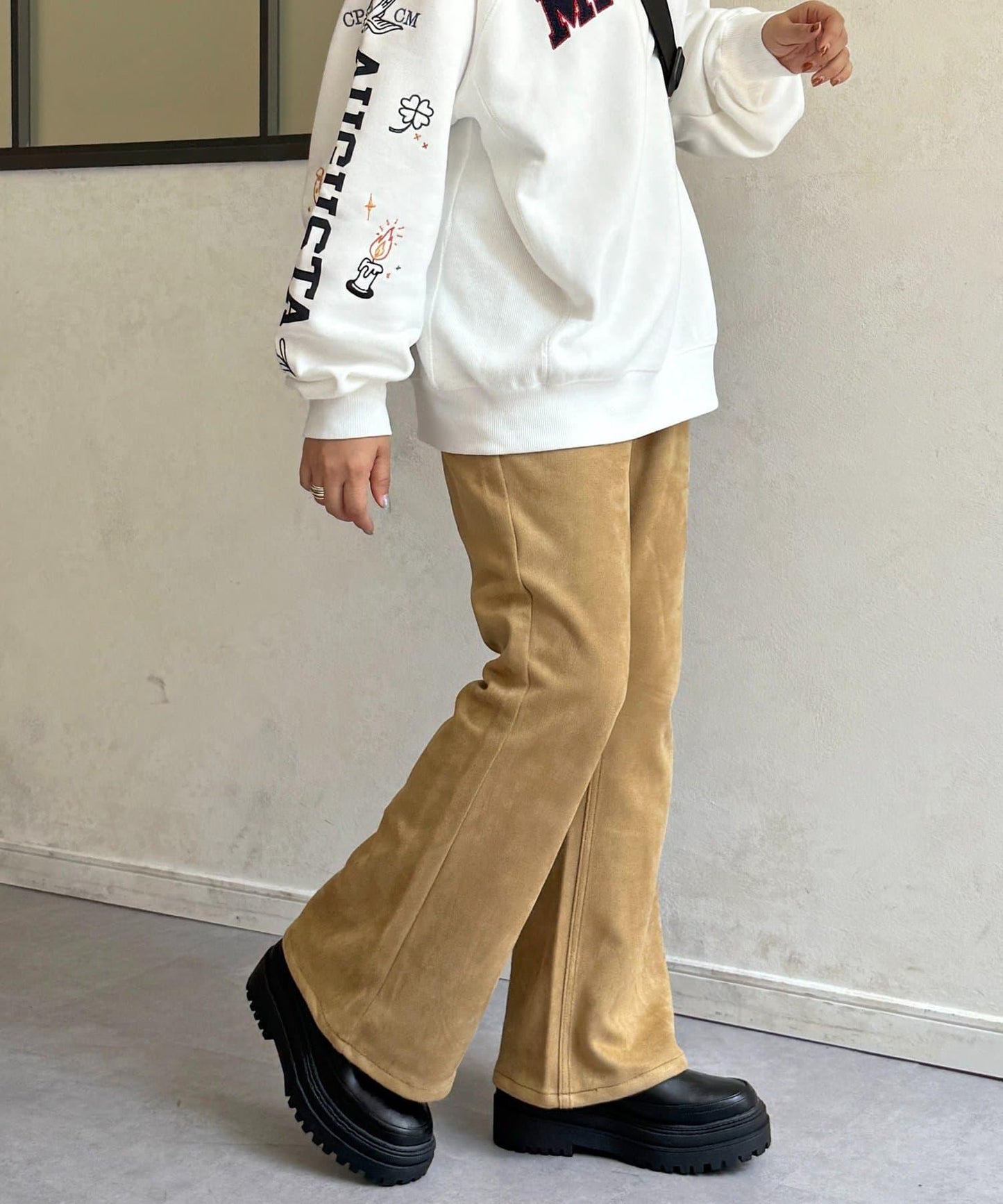 【PIPI監修】仿麂皮喇叭褲