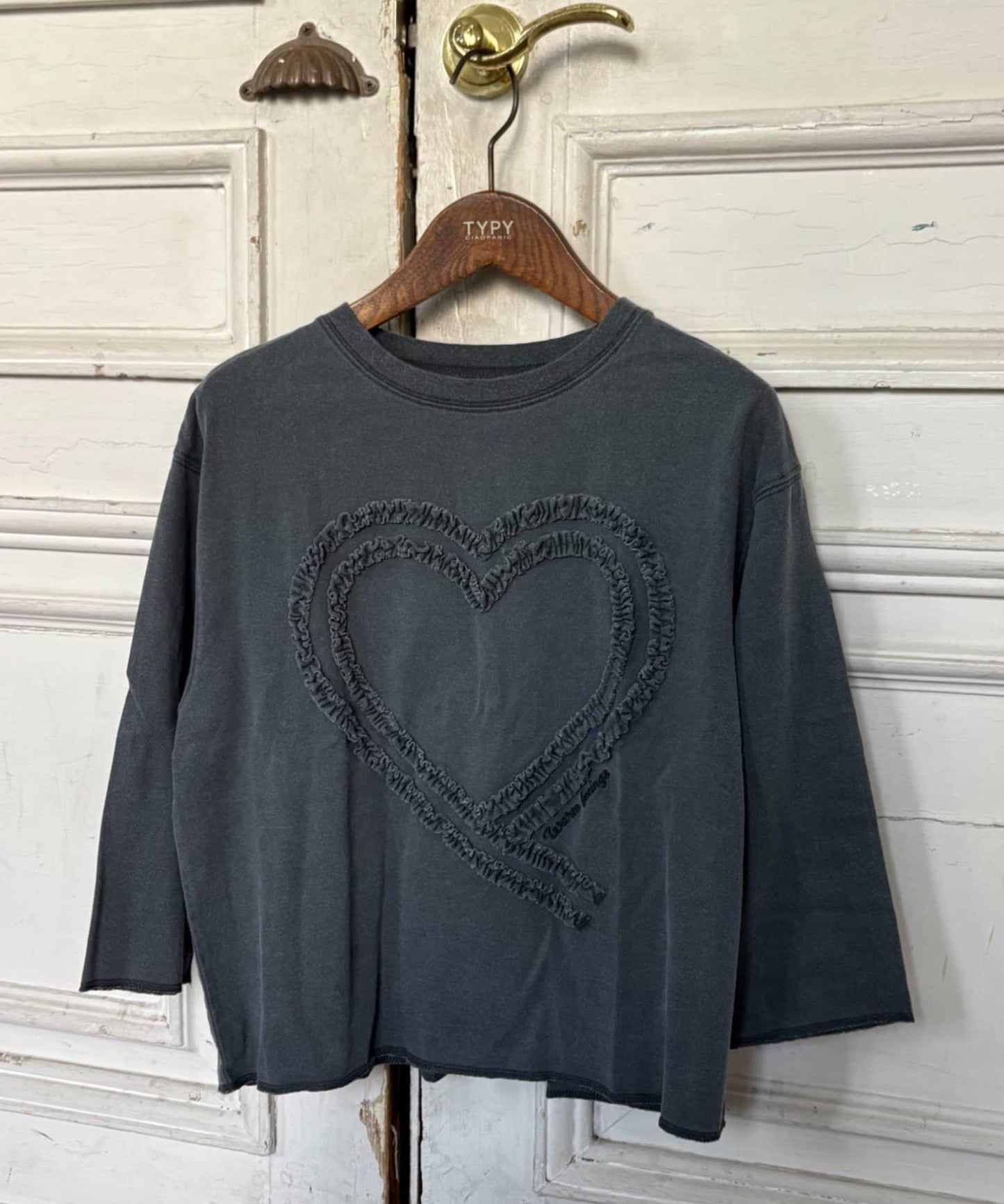 【KIDS】水洗工藝愛心圖案長袖T恤