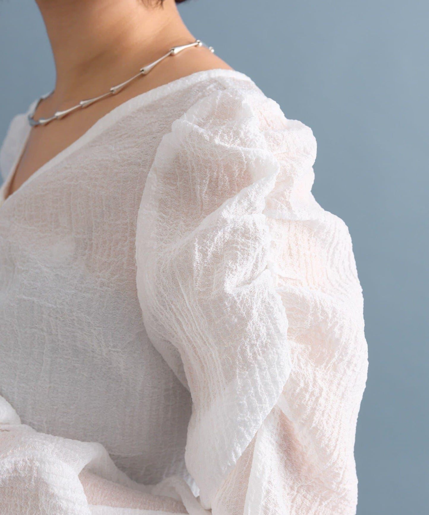 【mystic】V字褶皺襯衫