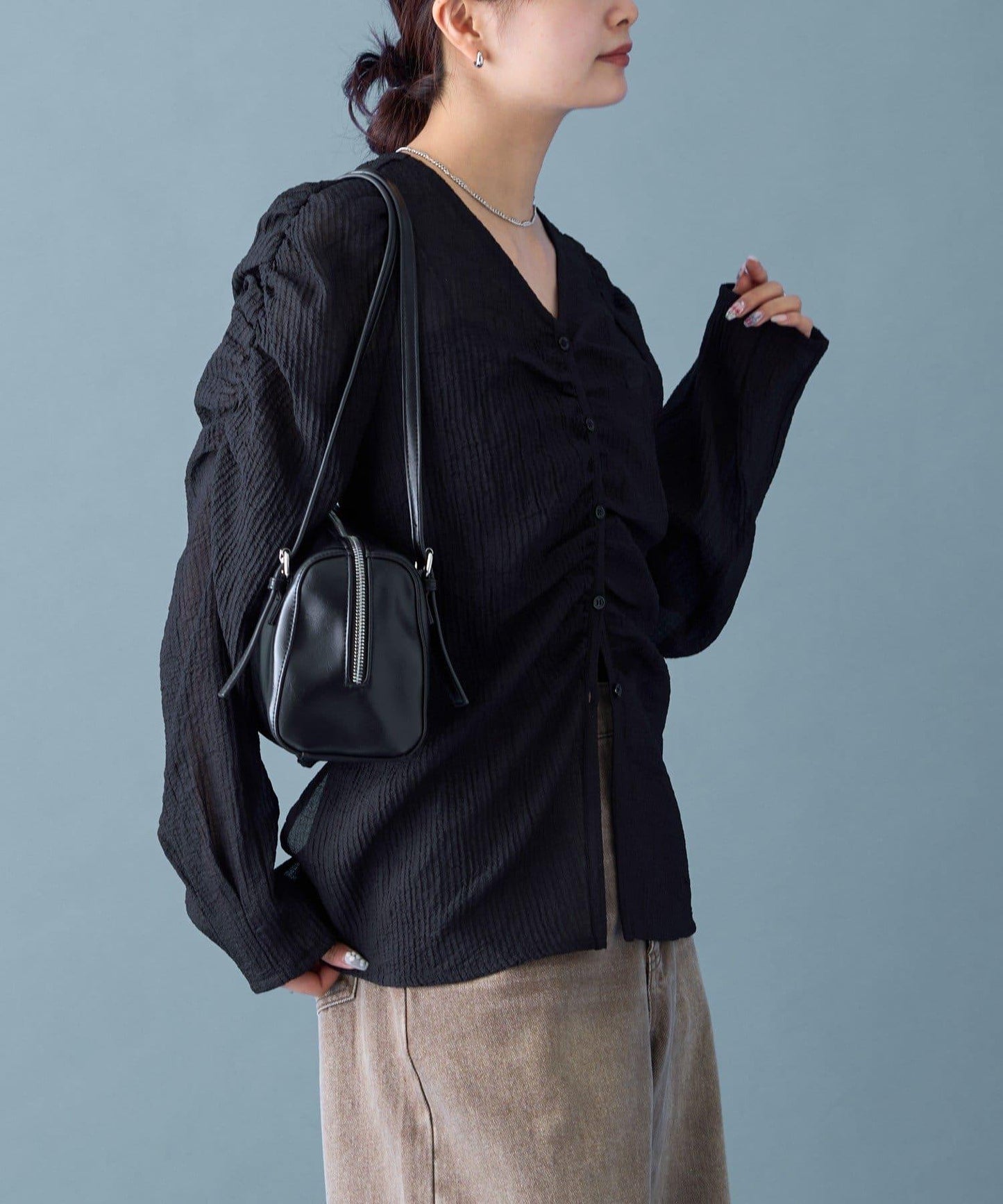 【mystic】V字褶皺襯衫