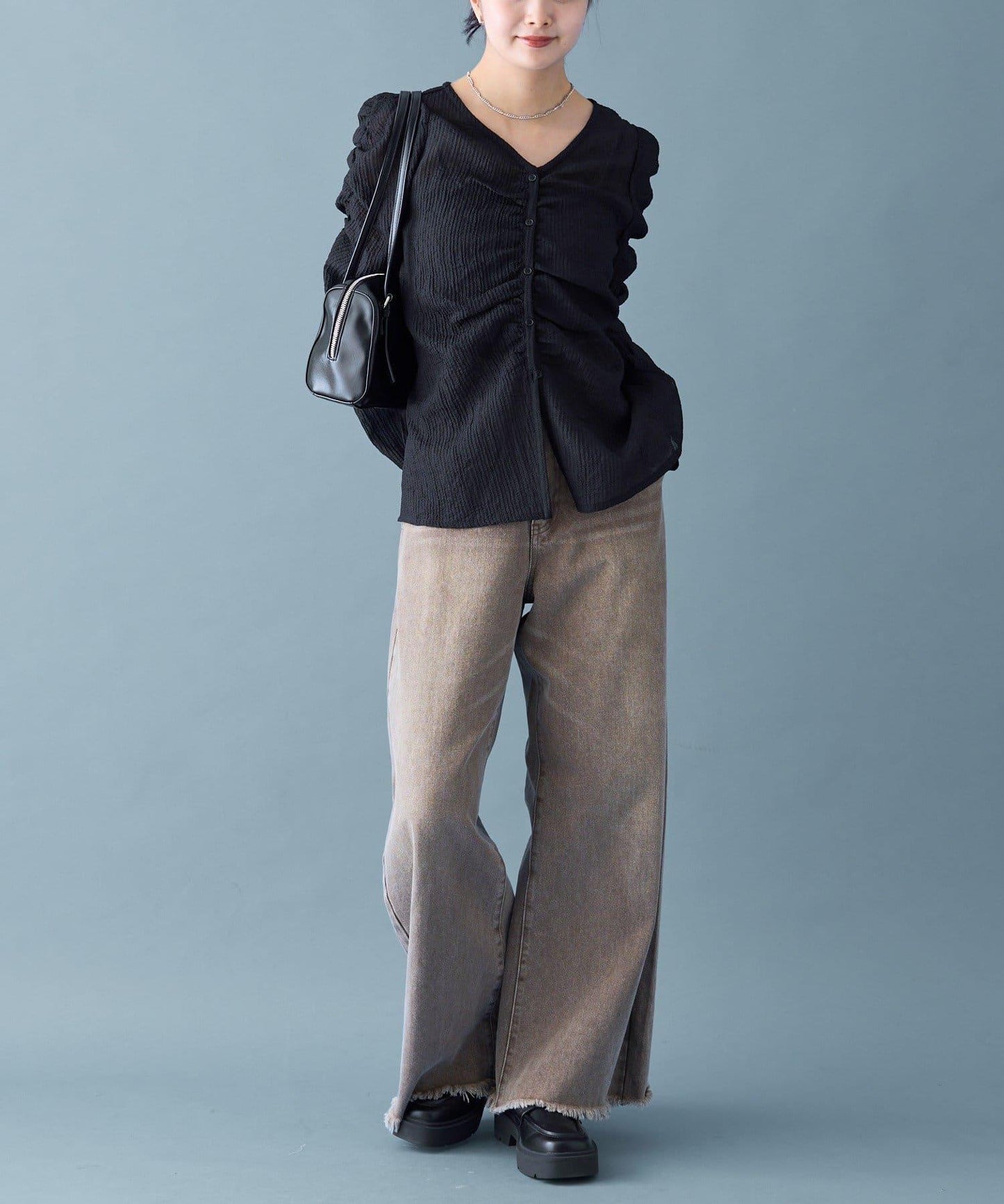 【mystic】V字褶皺襯衫