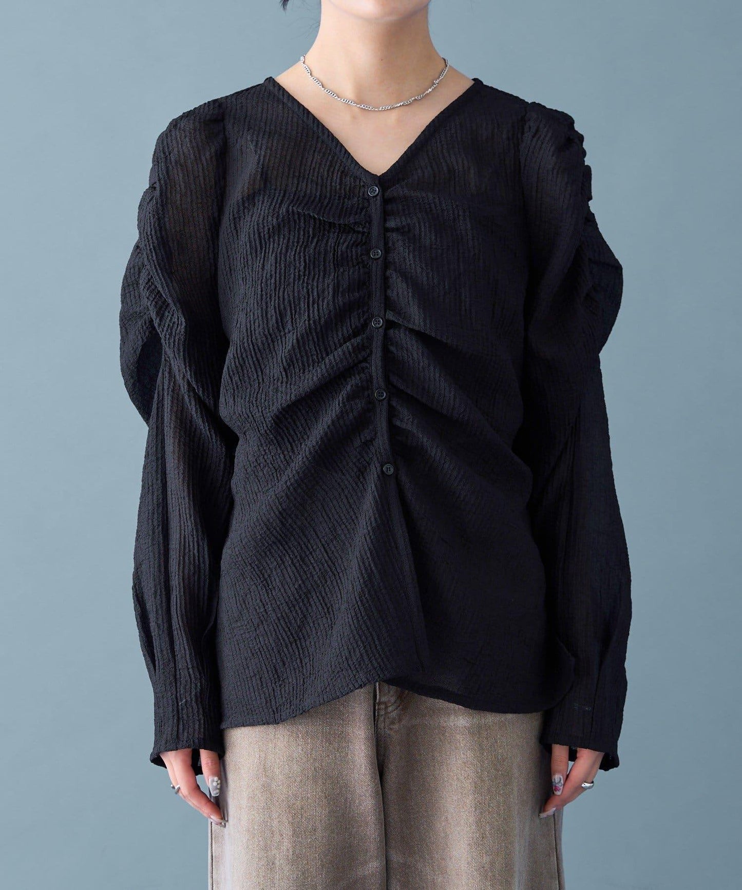 【mystic】V字褶皺襯衫