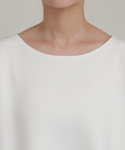 圓弧下襬套頭衫