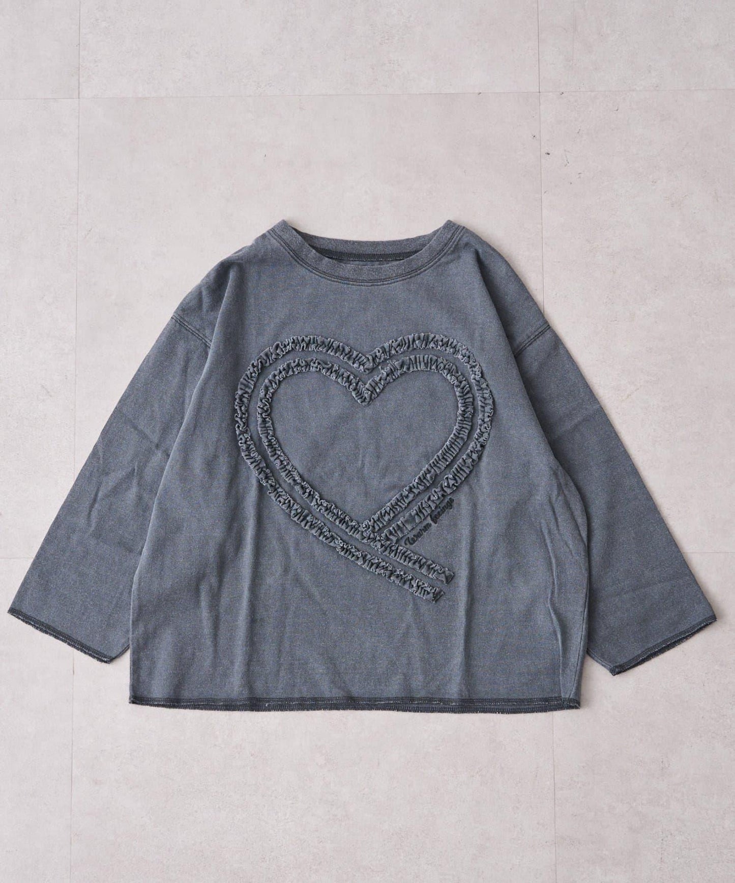 【KIDS】水洗工藝愛心圖案長袖T恤