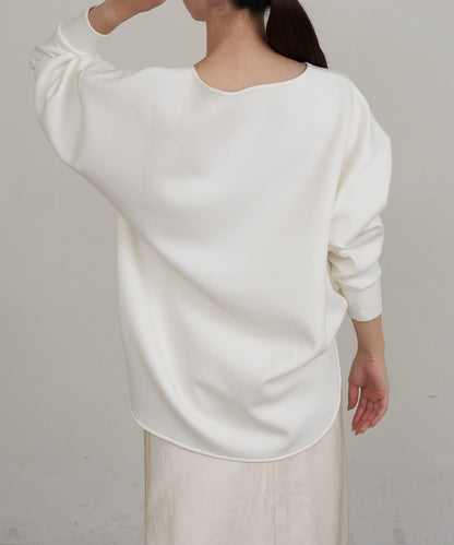 圓弧下襬套頭衫