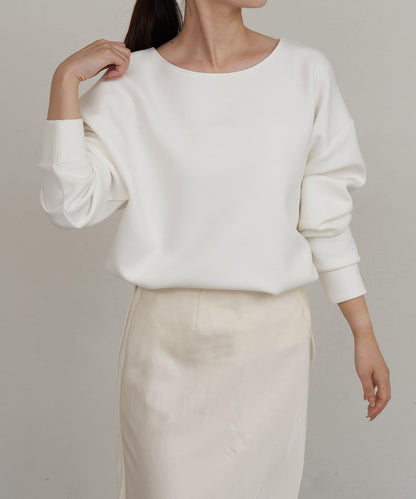 圓弧下襬套頭衫