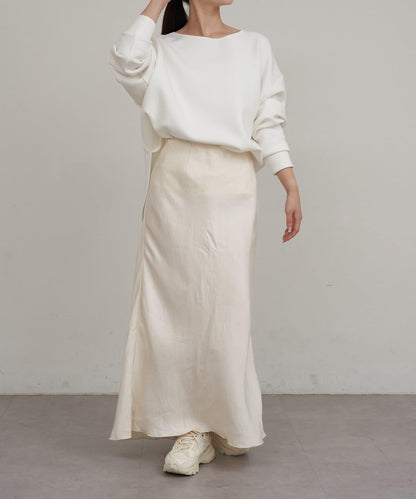 圓弧下襬套頭衫