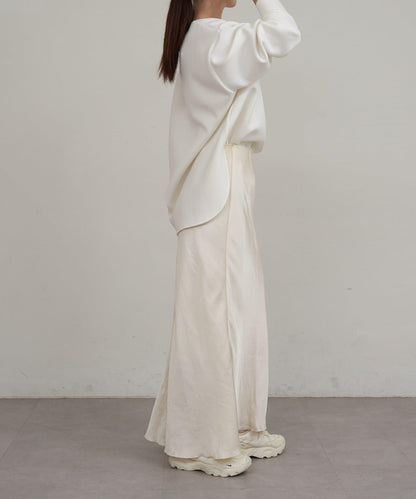 圓弧下襬套頭衫