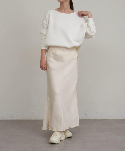 圓弧下襬套頭衫