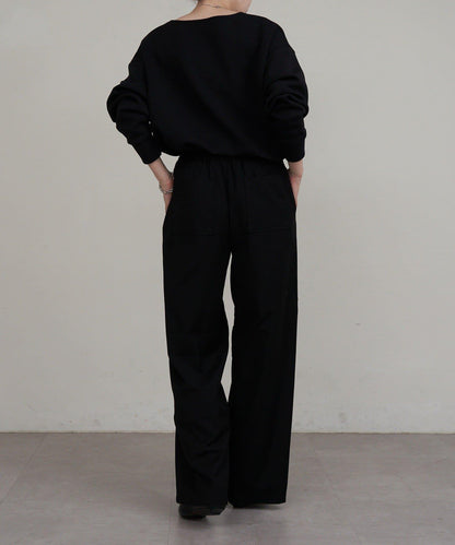 圓弧下襬套頭衫