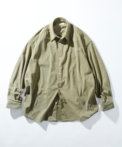 寬鬆版型燈芯絨常規領襯衫