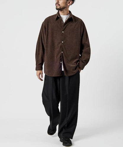 寬鬆版型燈芯絨常規領襯衫