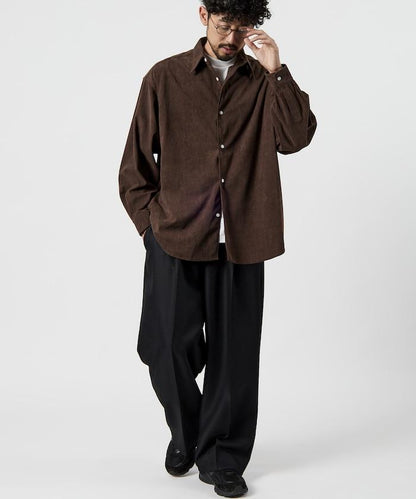 寬鬆版型燈芯絨常規領襯衫