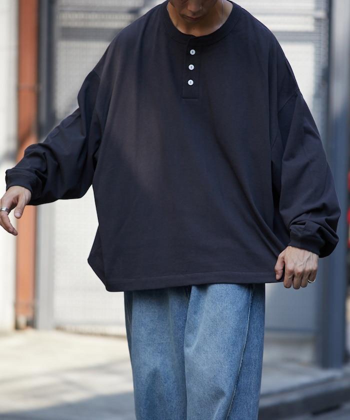 寬鬆版型 單點刺繡 亨利領 長袖T恤