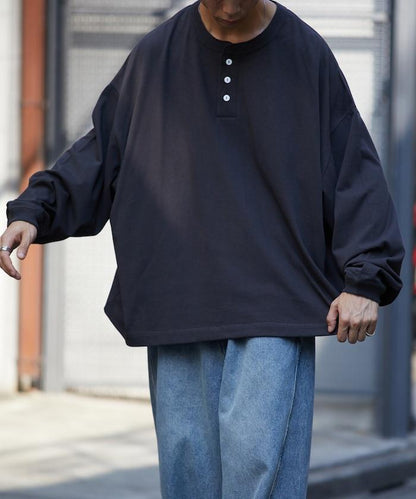 寬鬆版型 單點刺繡 亨利領 長袖T恤