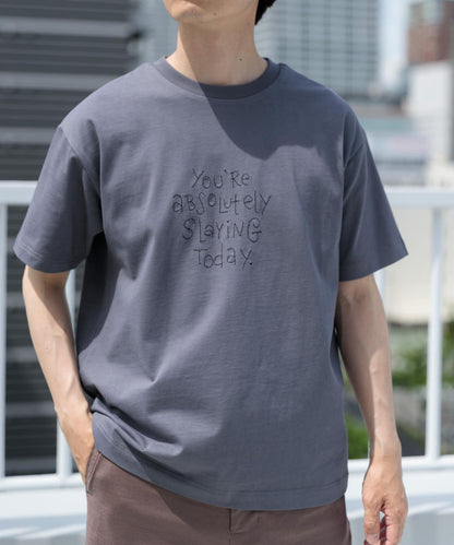 字母刺繡T恤 slaying today