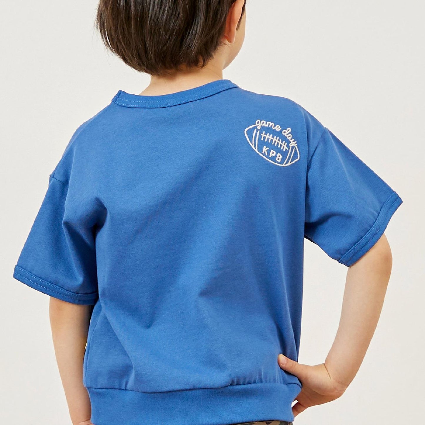 B貼布裝飾六分袖T恤