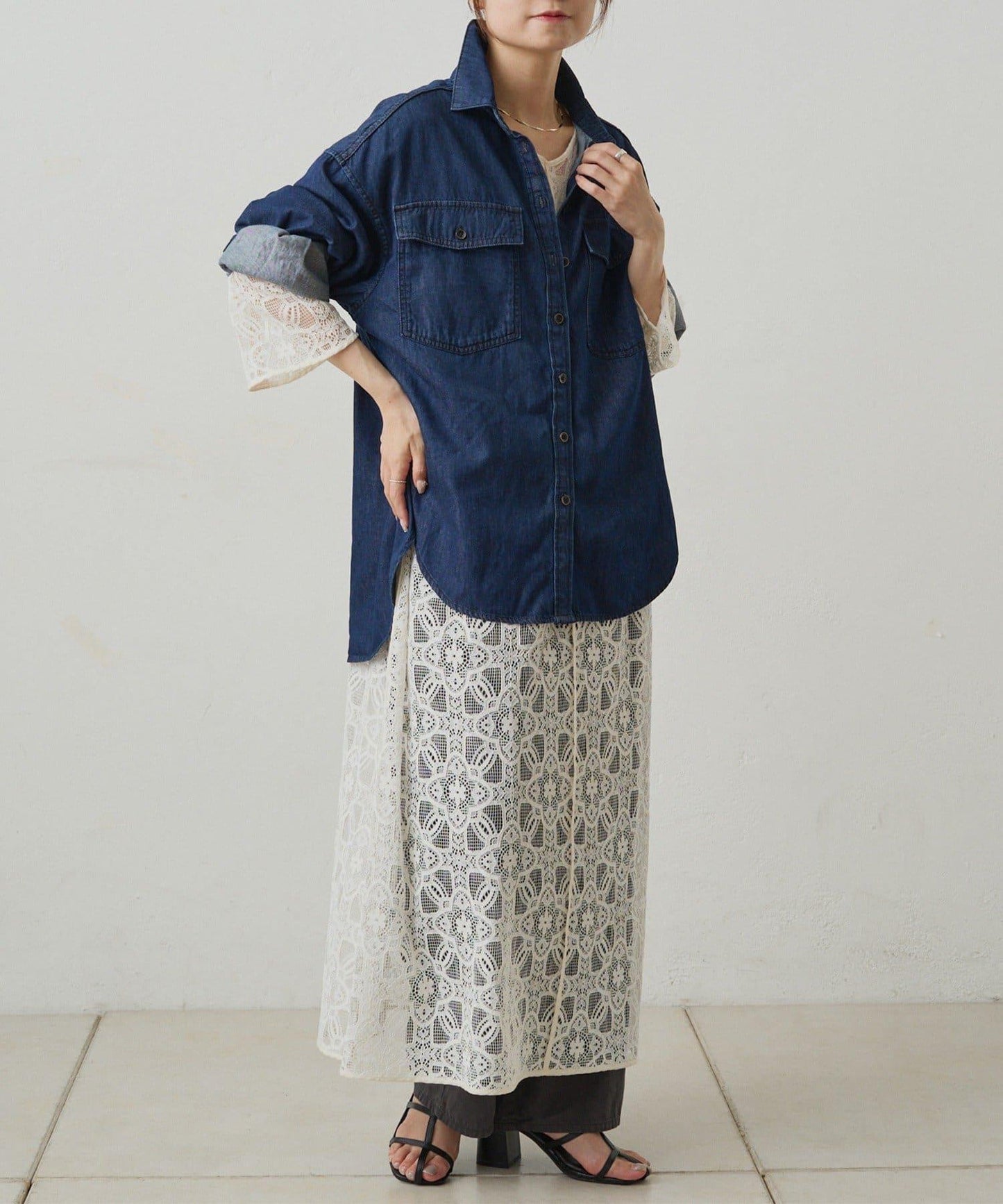 雙口袋牛仔襯衫