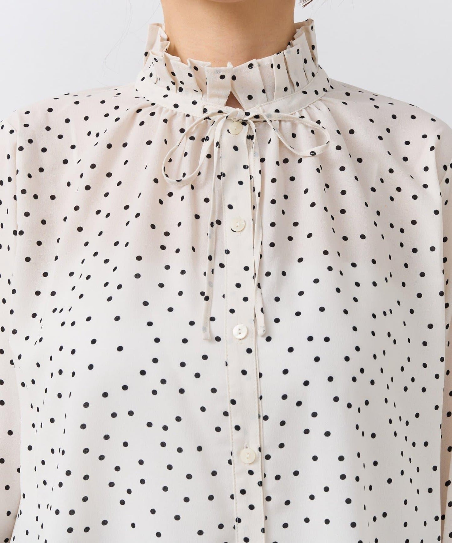 波點印花荷葉邊領襯衫