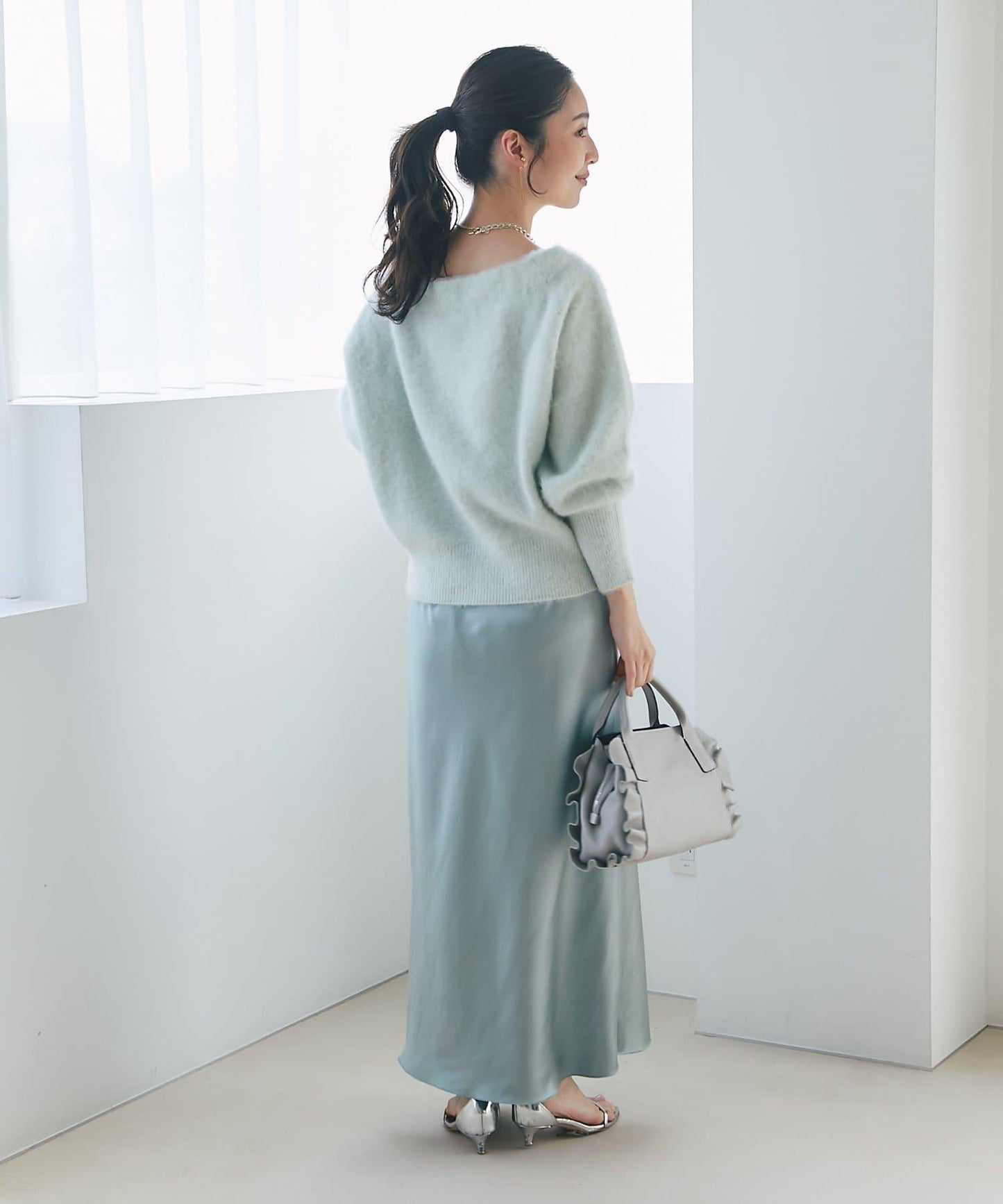 【miki監修】毛絨羊毛羊絨混紡一字肩針織衫