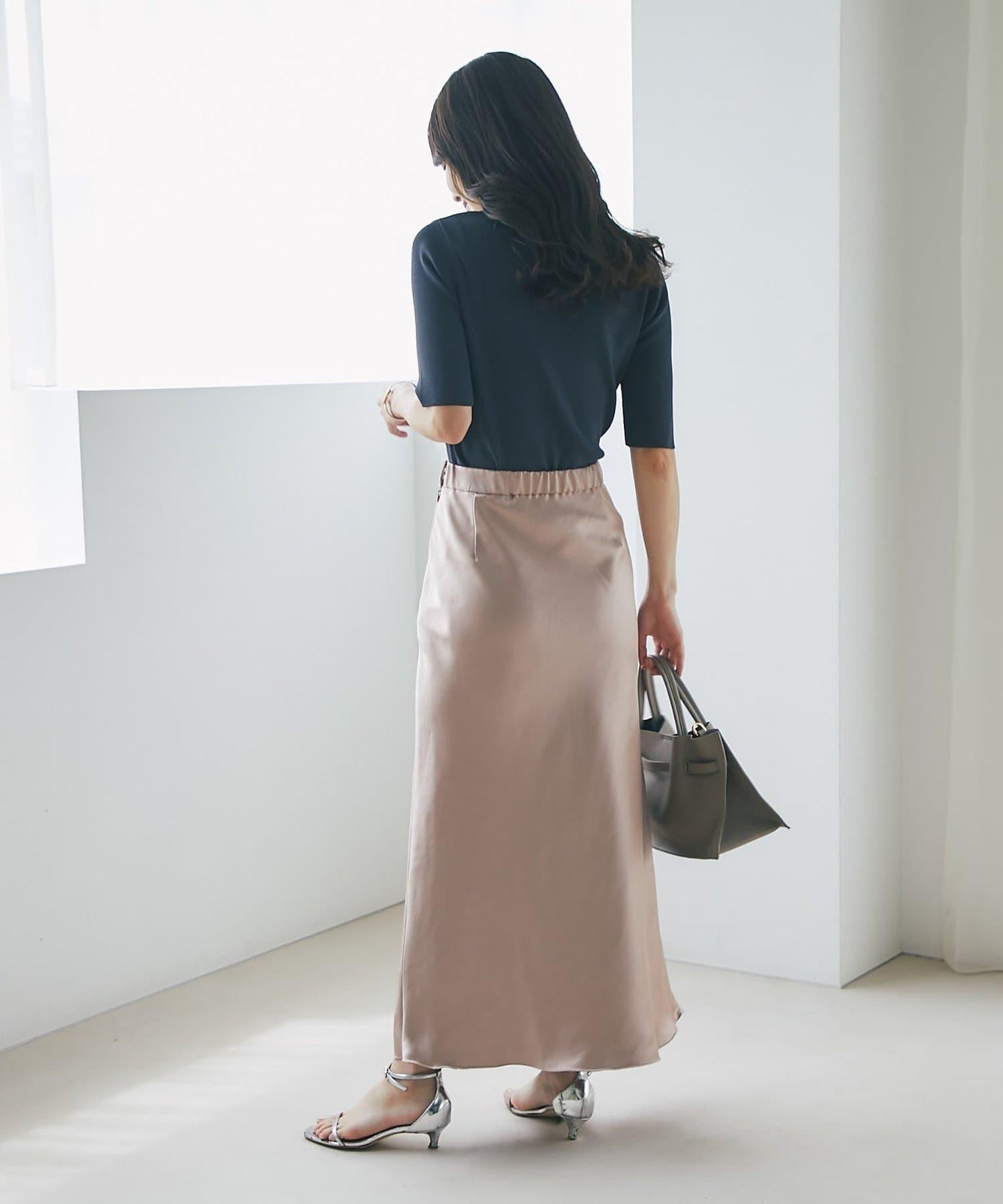 【4尺碼可選】緞面長款修身半身裙