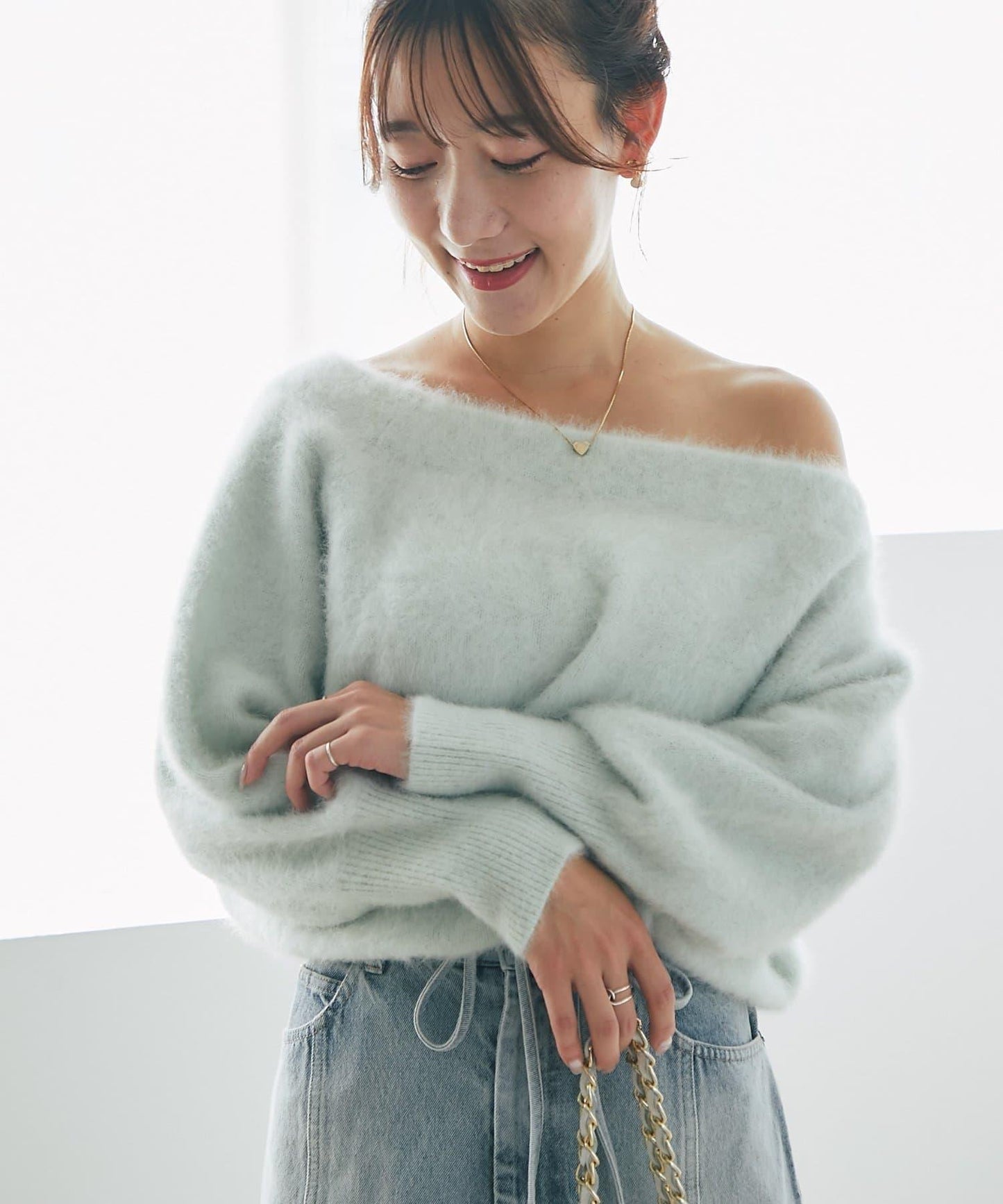 【miki監修】毛絨羊毛羊絨混紡一字肩針織衫
