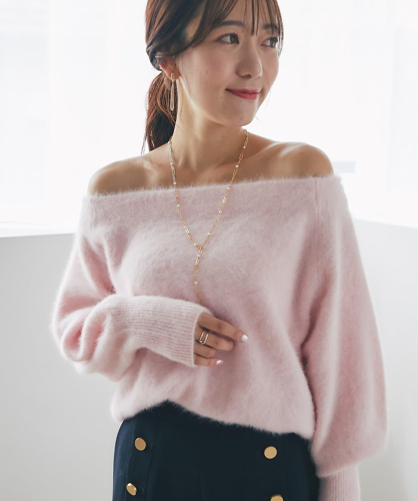 【miki監修】毛絨羊毛羊絨混紡一字肩針織衫