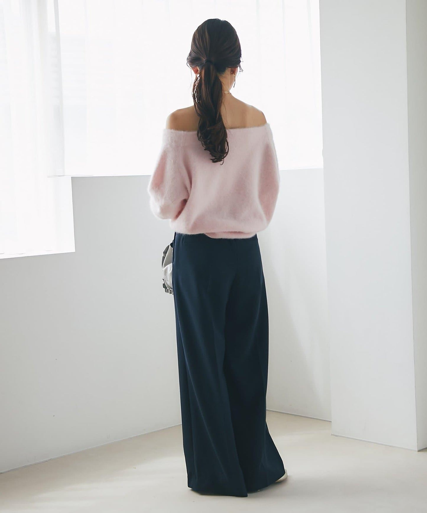 【miki監修】毛絨羊毛羊絨混紡一字肩針織衫