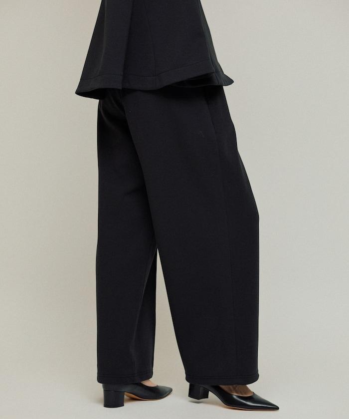 立體剪裁寬鬆長褲 / 褲腳抽繩