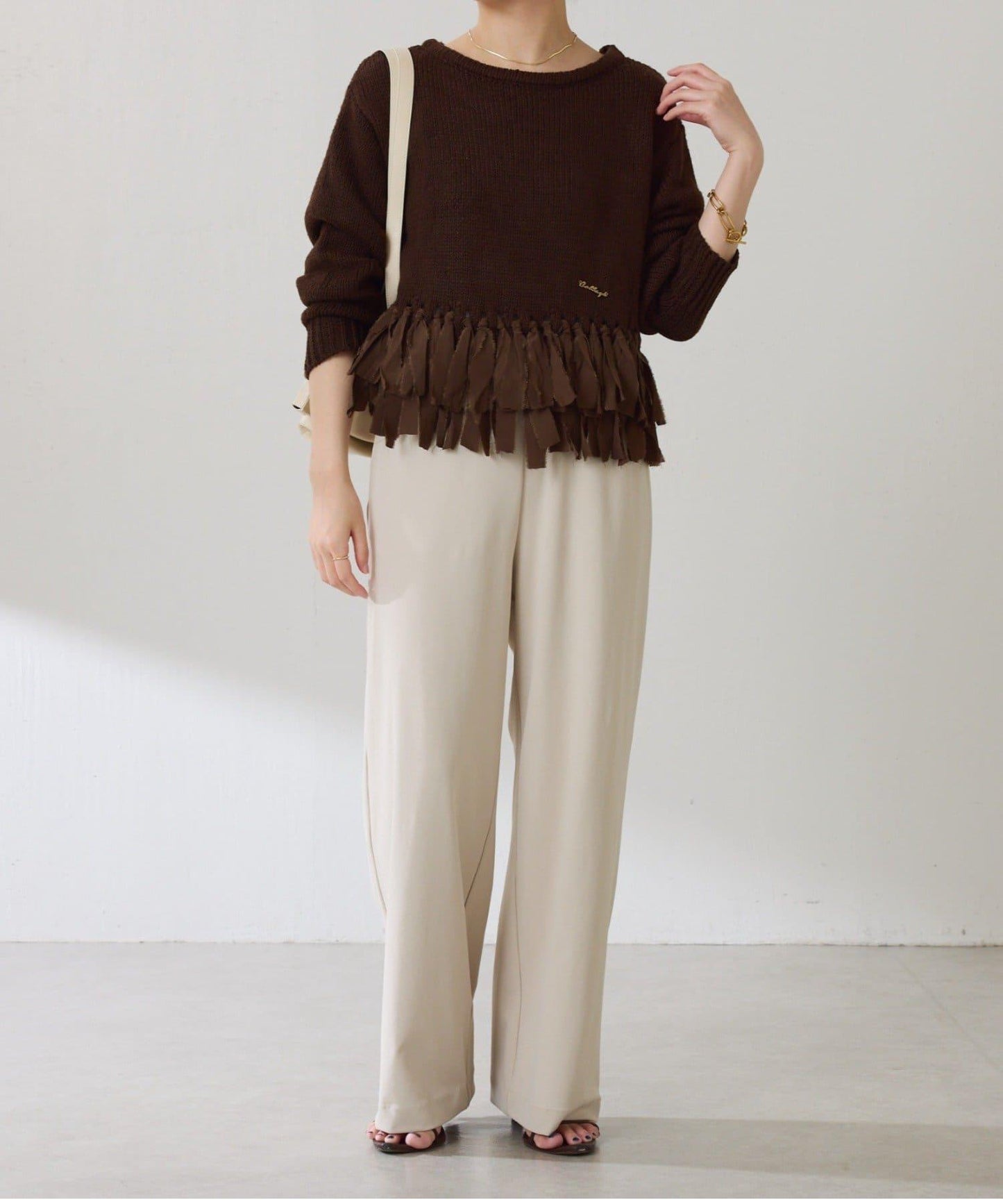 下襬流蘇針織衫