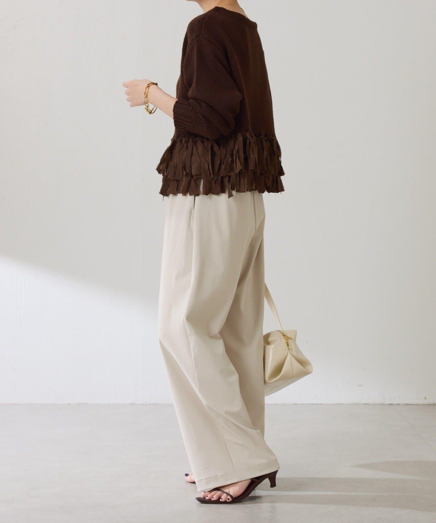 下襬流蘇針織衫