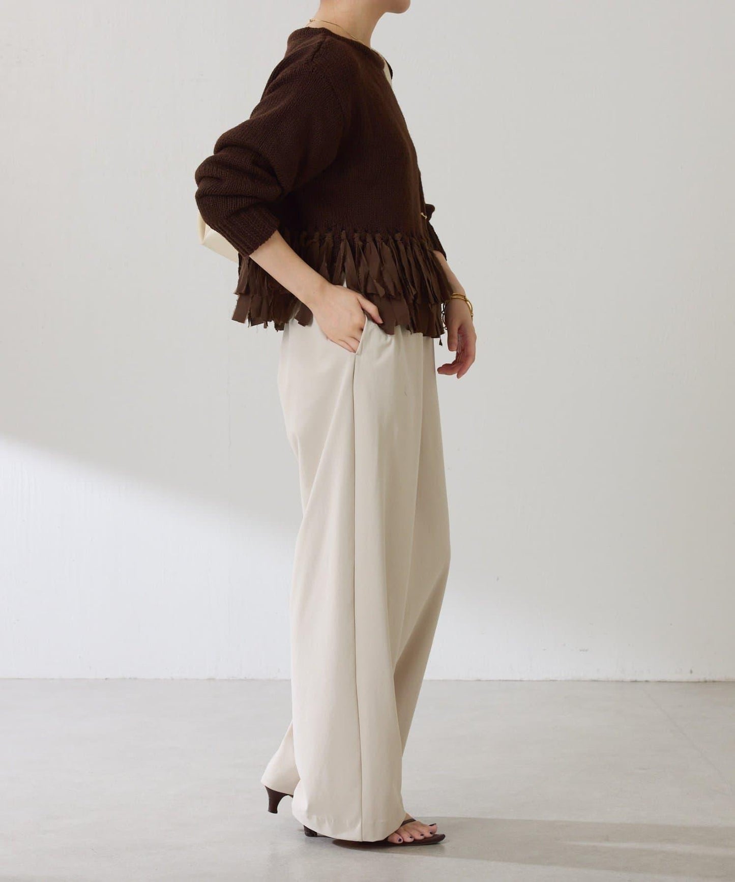 下襬流蘇針織衫