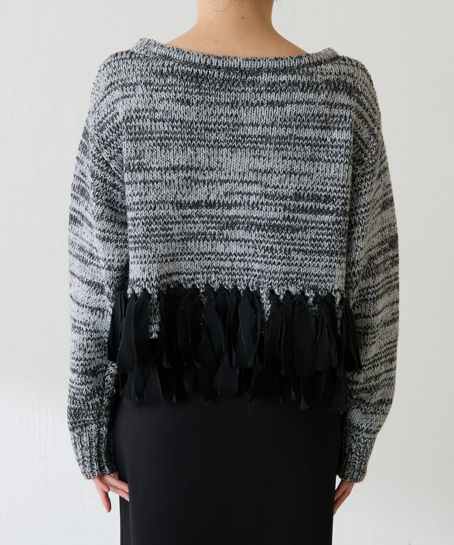 下襬流蘇針織衫