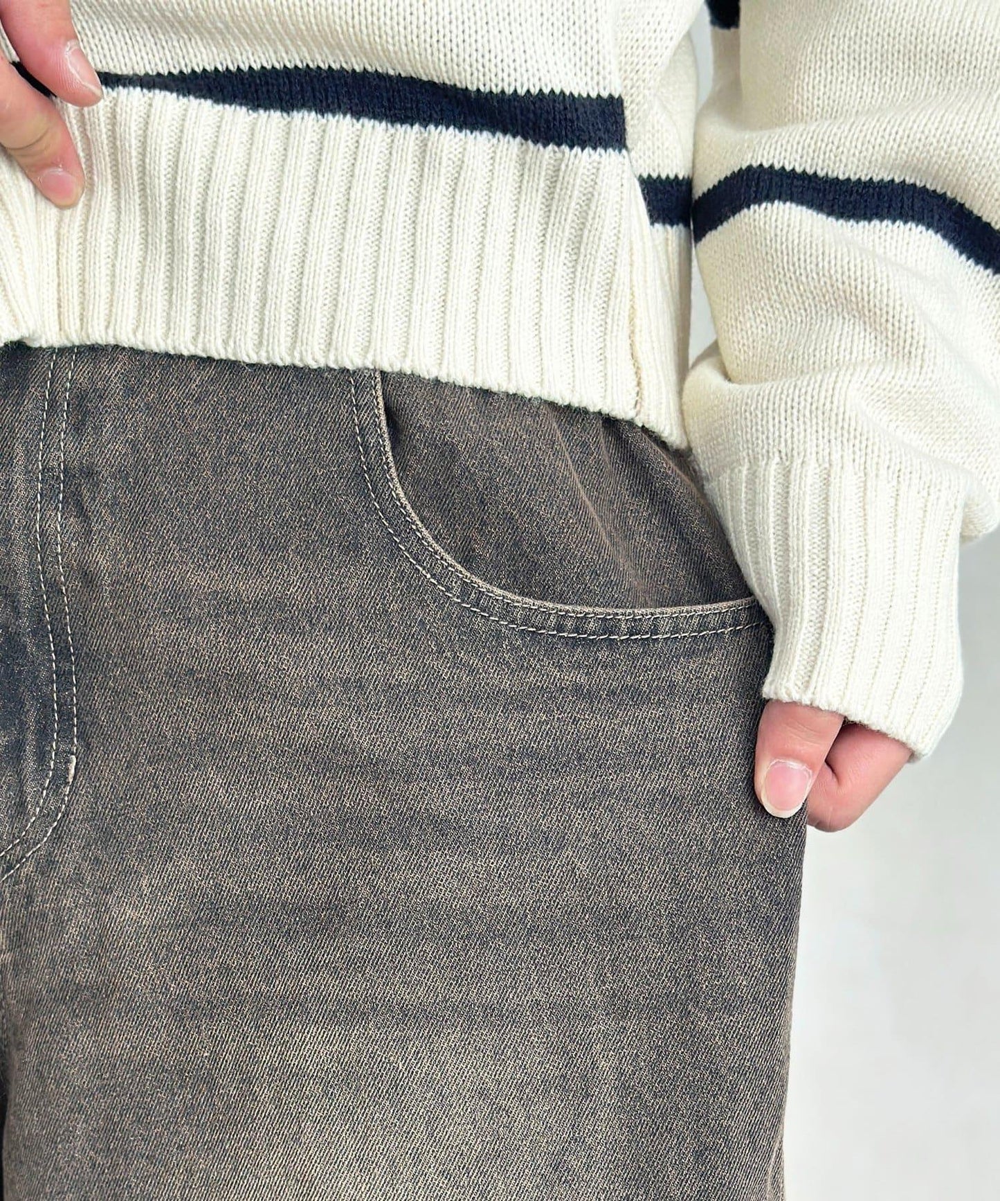 【可成套搭配】腰部鉤扣後褶牛仔褲