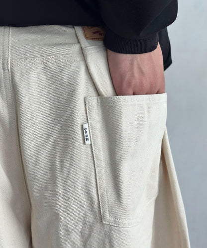 【可成套搭配】腰部鉤扣後褶牛仔褲