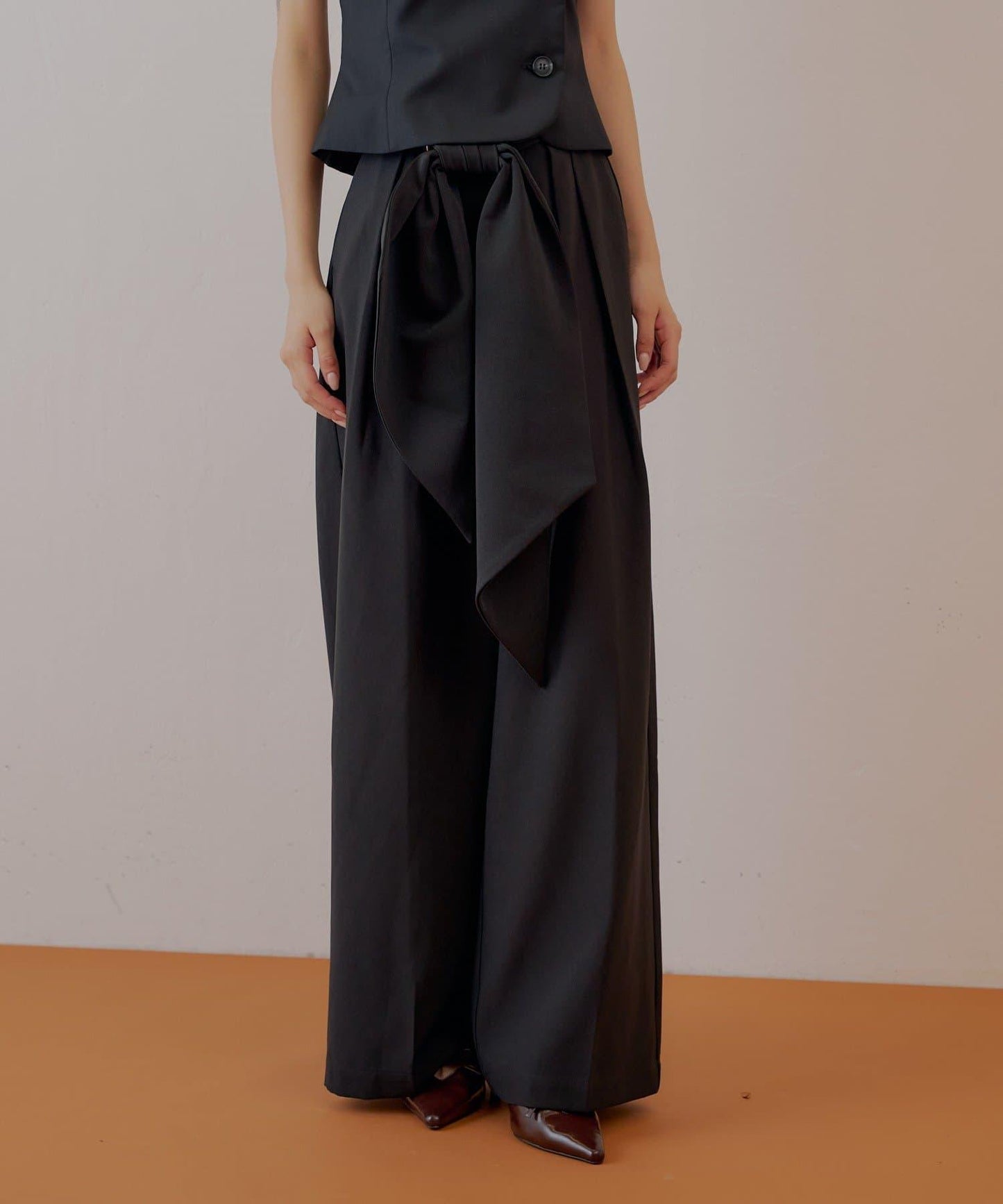 【SALON by Chico】 大蝴蝶結長款休閒褲