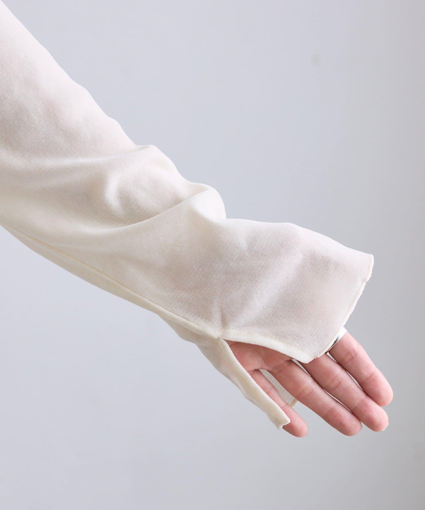 【復刻】尼龍網紗天鵝絨圓領長袖T恤