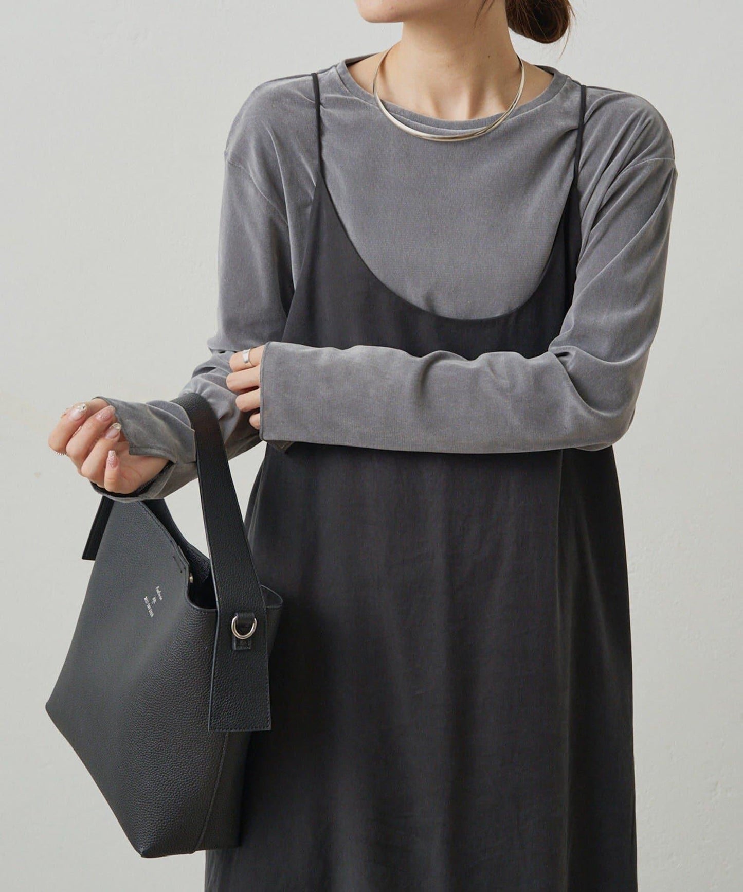 【復刻】尼龍網紗天鵝絨圓領長袖T恤