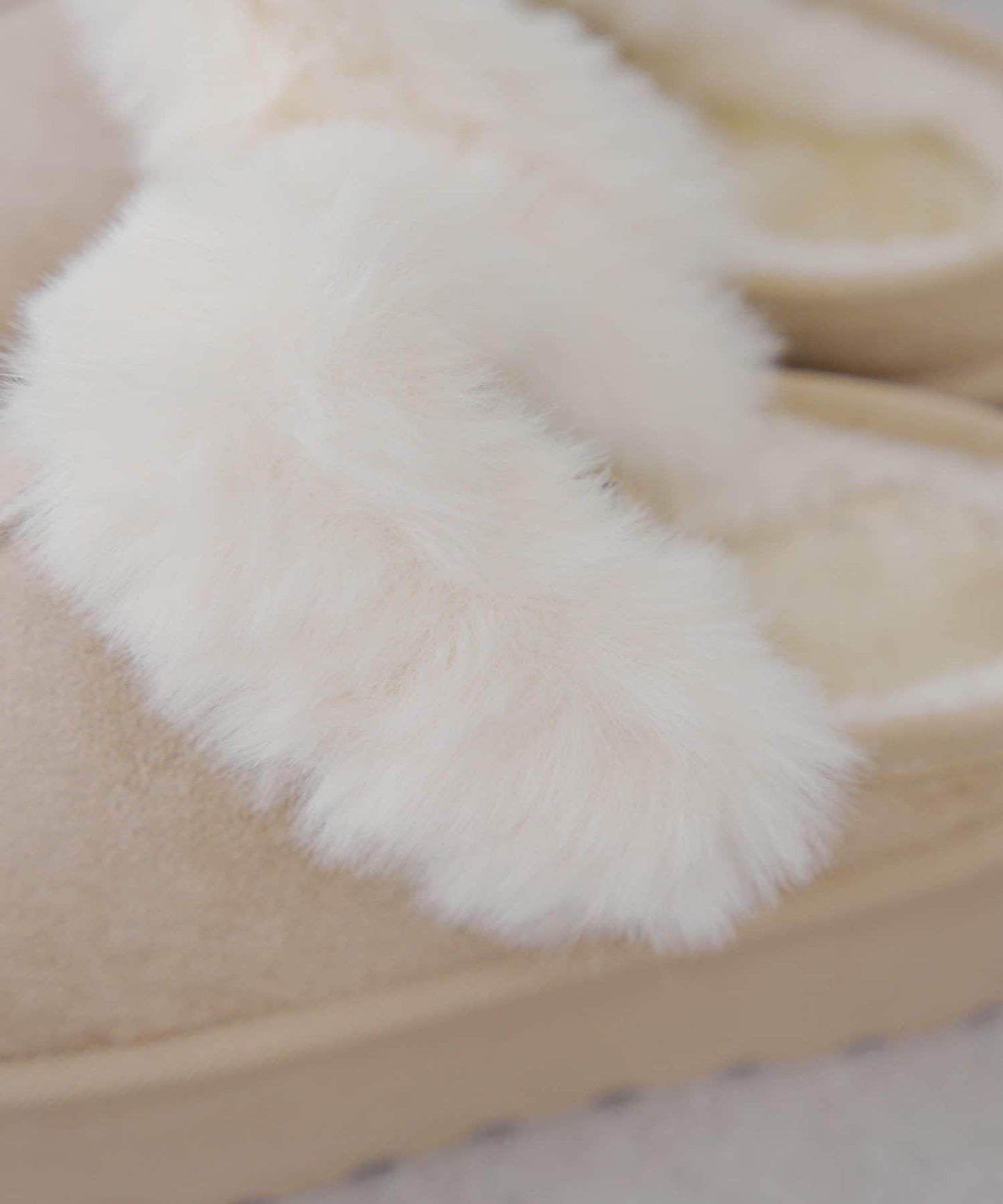 【RMAF】仿麂皮羊羔絨涼拖