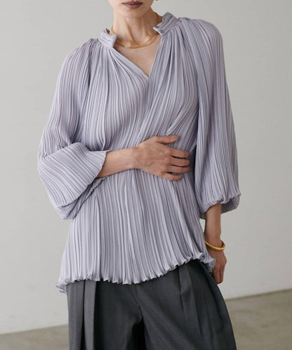 百褶寬鬆罩衫
